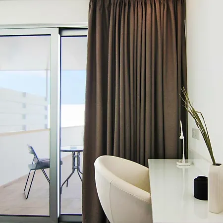 Phaedrus Living: Luxury 502 Appartamento Nicosia